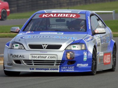 Aaron Slight. 2002 Donington Park  (© PSP Images)