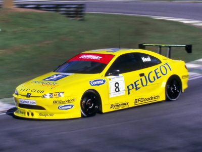 Matt Neal. 2001 Brands Hatch testing (© PSP Images)