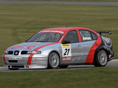 Adam Jones. BTCC Brands Hatch 2007