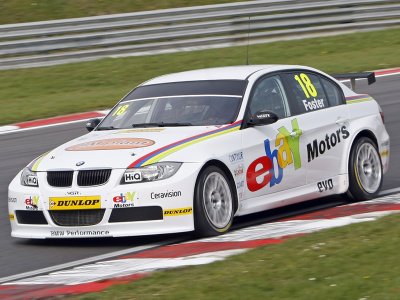 #18 Nick Foster (GBR). West Surrey Racing. BMW 320si. 2011 British Touring Car Championship  (© PSP Images)