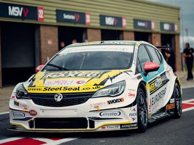 Jessica Hawkins, Snetterton test 2020