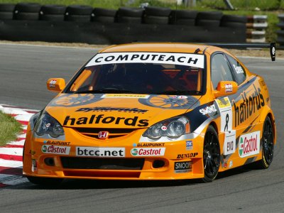 Dan Eaves. 2005 Brands Hatch (© PSP Images)
