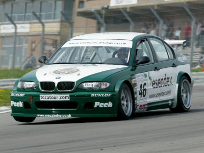 Justin Keen. BTCC Barnds Hatch 2004 (© PSP Images)